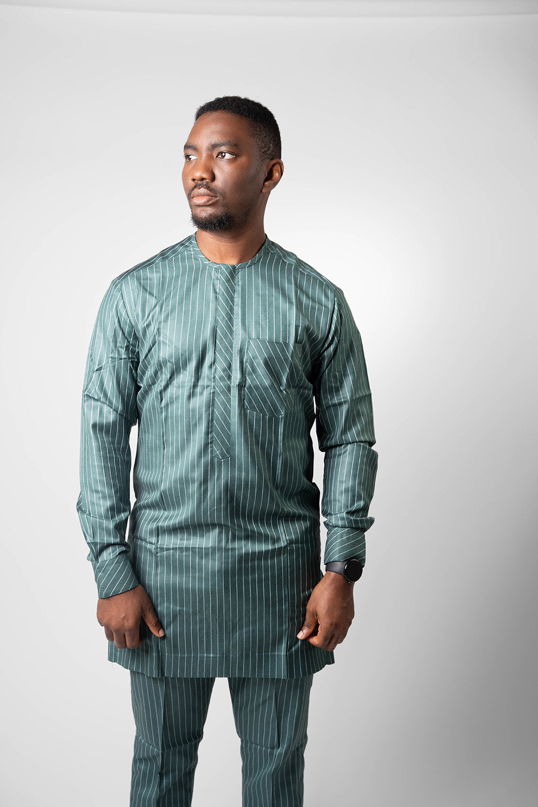 Green and White Kaftan with Long Sleeves